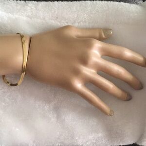 Elegant Gold Women's Necklace